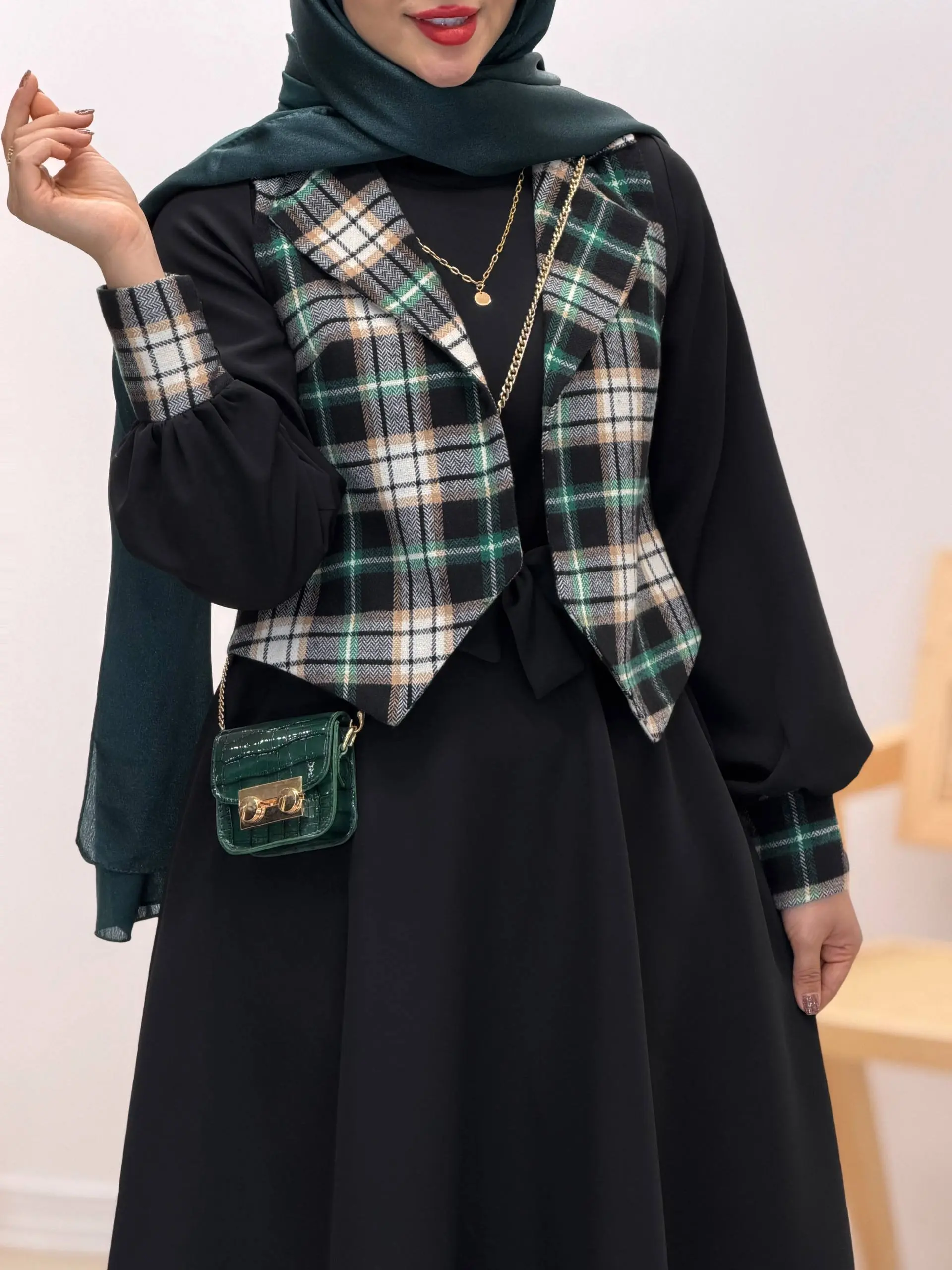 3828-کت و سارافون آیلین